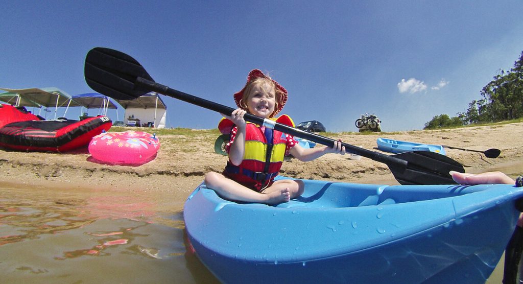 kids kayaking