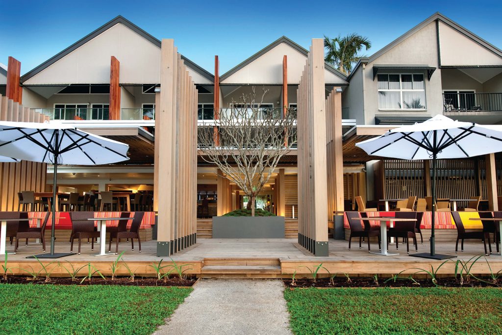 Castaways Resort Bibesia Restaurant & Cocktail Bar