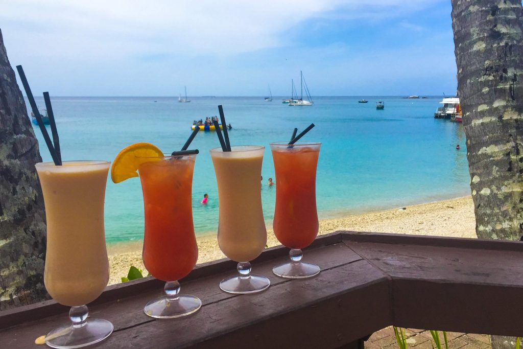 Cocktails at Foxy's Bar