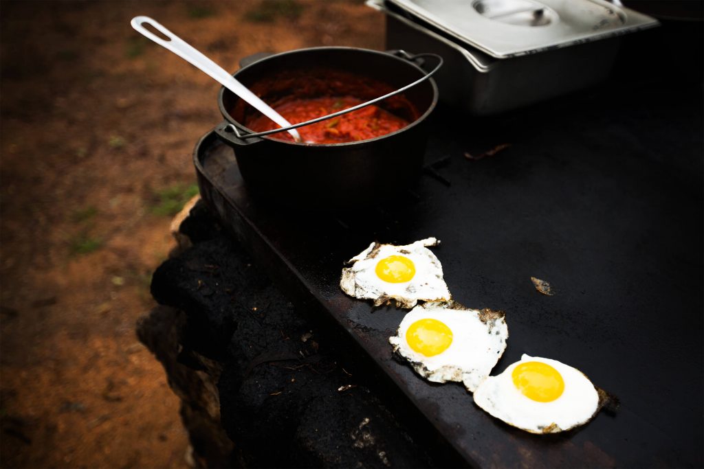 bush breakfast at undara experience